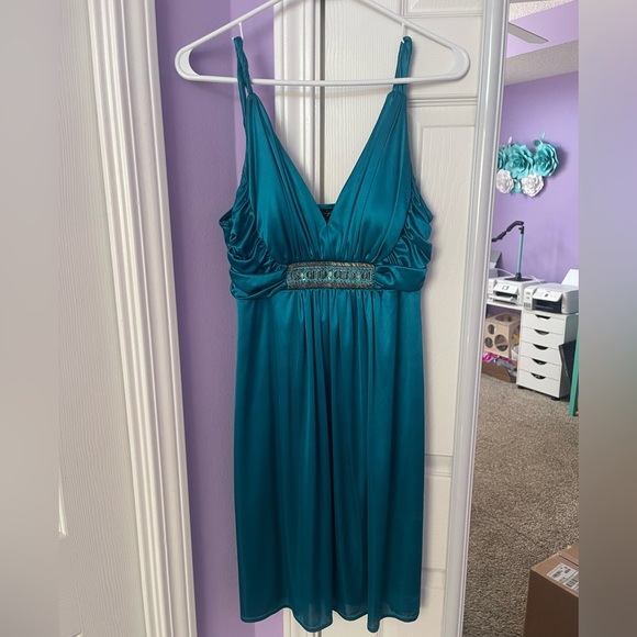 A mini short evening gown :) - Picture 1 of 2